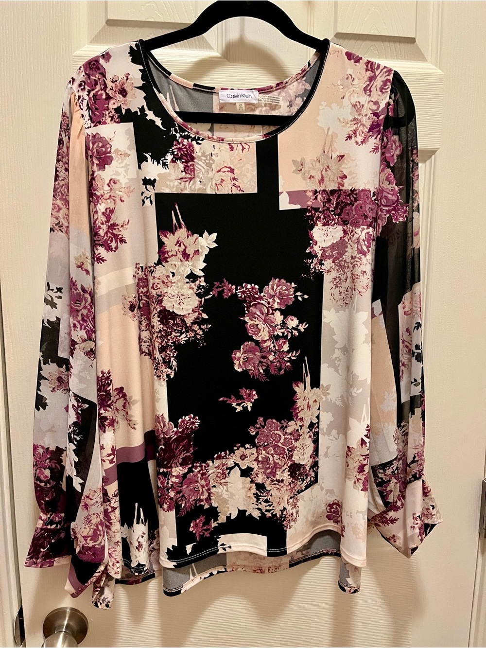 Calvin Klein 2X Sheer Sleeve Floral Blouse Black Burgundy Plum